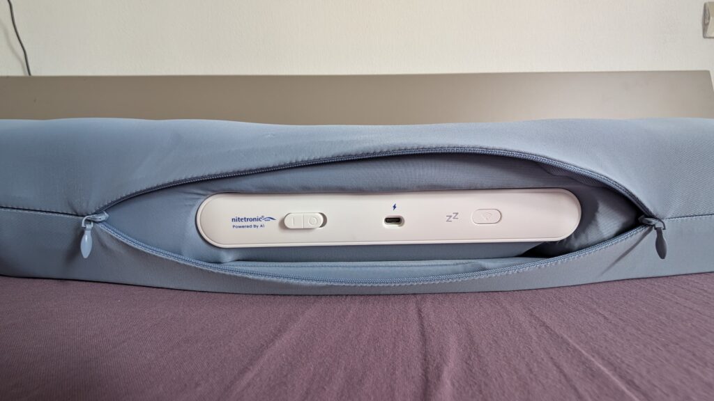 electronic part of the anti snore pillow
