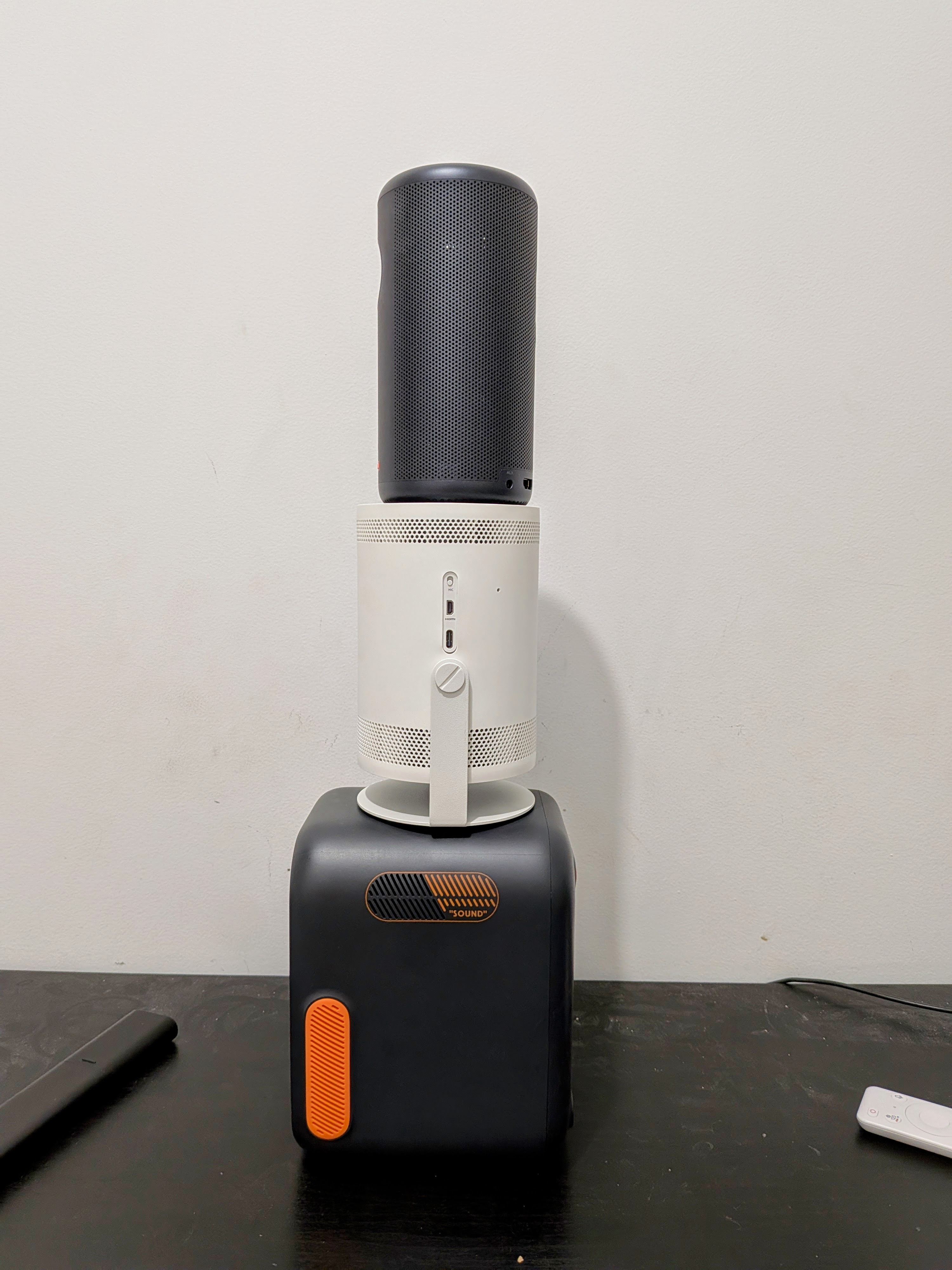 the bulky Xming Episode One, the middleweight Samsung Freestyle, and the ultra-compact Nebula Capsule 3
